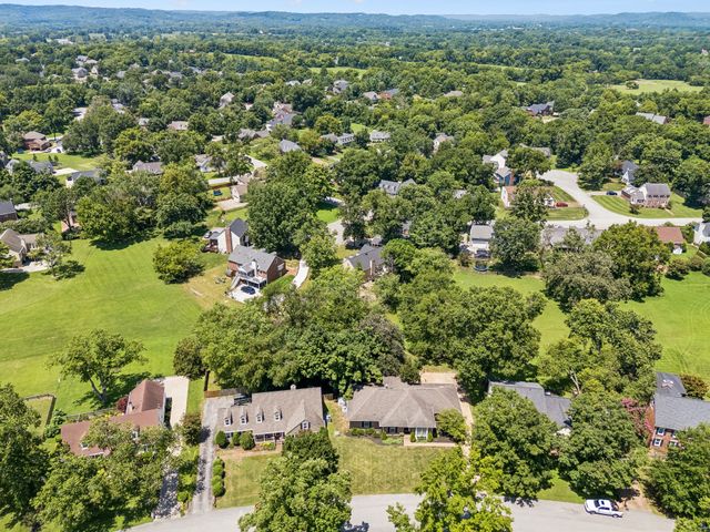410 Stable Dr, Franklin, TN 37069