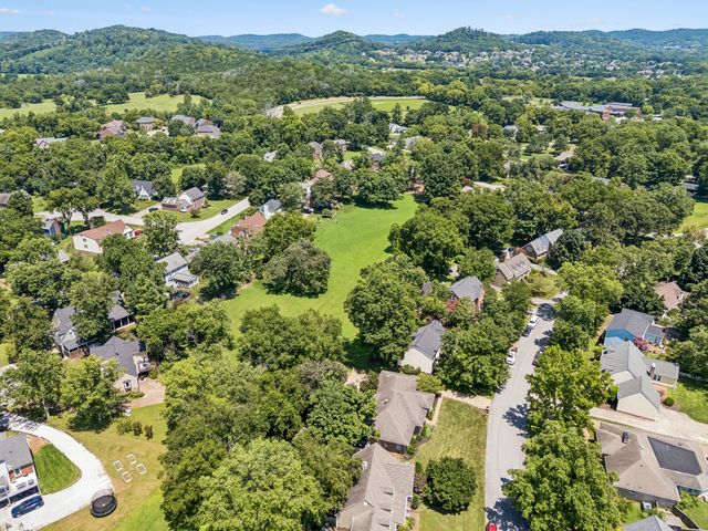 410 Stable Dr, Franklin, TN 37069
