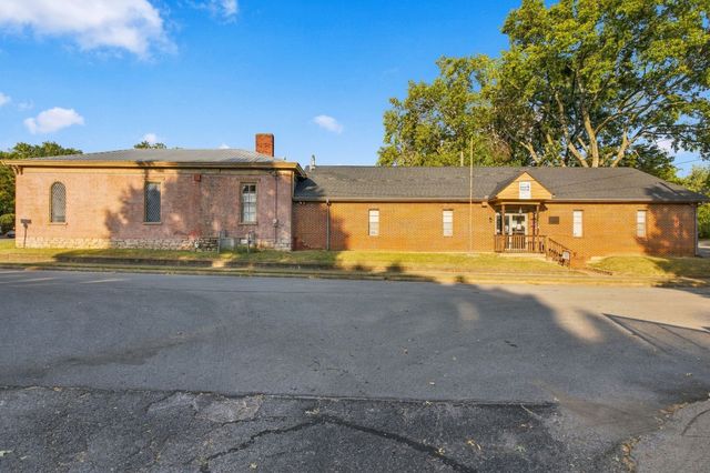 610 Boscobel St, Nashville, TN 37206