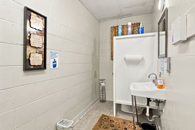 610 Boscobel St, Nashville, TN 37206