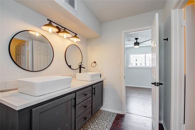 37 San Jacinto Drive, Galveston, TX 77550