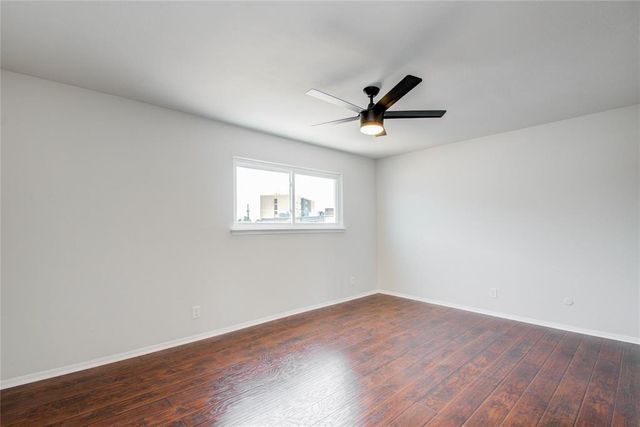 37 San Jacinto Drive, Galveston, TX 77550