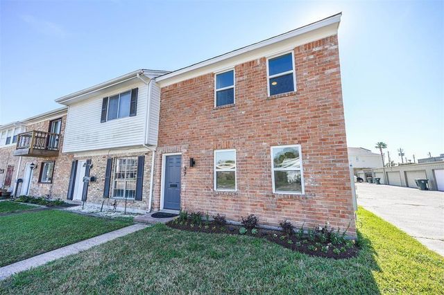 37 San Jacinto Drive, Galveston, TX 77550