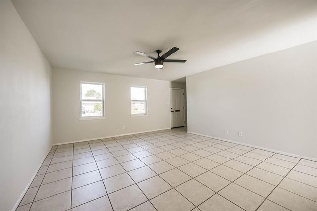 37 San Jacinto Drive, Galveston, TX 77550