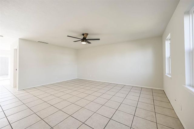 37 San Jacinto Drive, Galveston, TX 77550