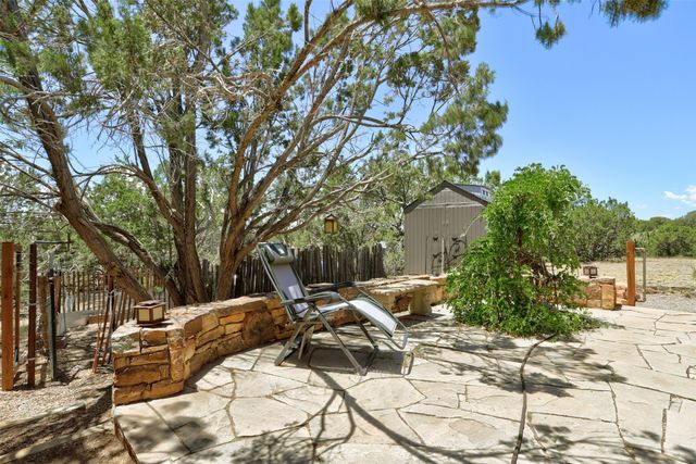 13 Herrada Ct, Santa Fe, NM 87508