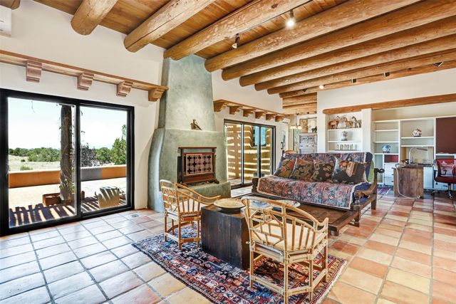 13 Herrada Ct, Santa Fe, NM 87508