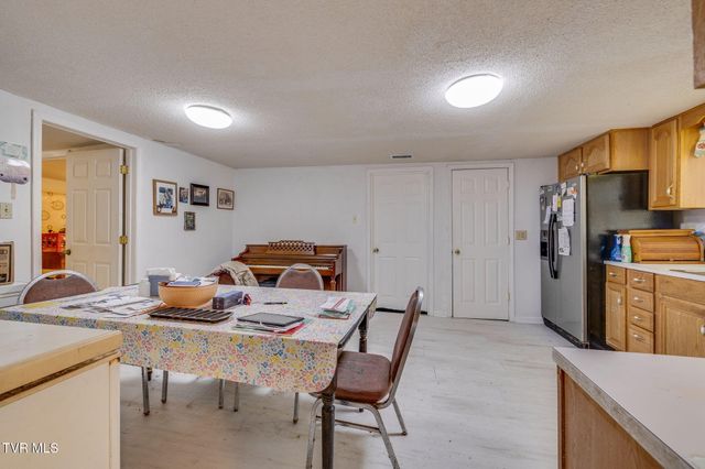 547 Wynding Way Drive, Fort Blackmore, VA 24250