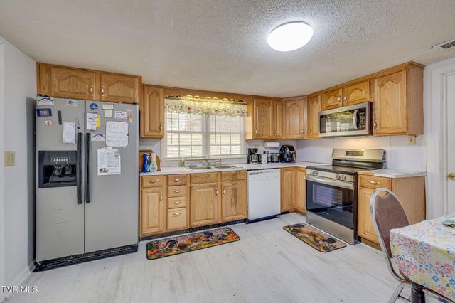 547 Wynding Way Drive, Fort Blackmore, VA 24250