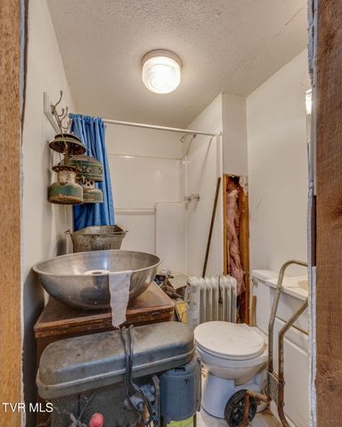 547 Wynding Way Drive, Fort Blackmore, VA 24250