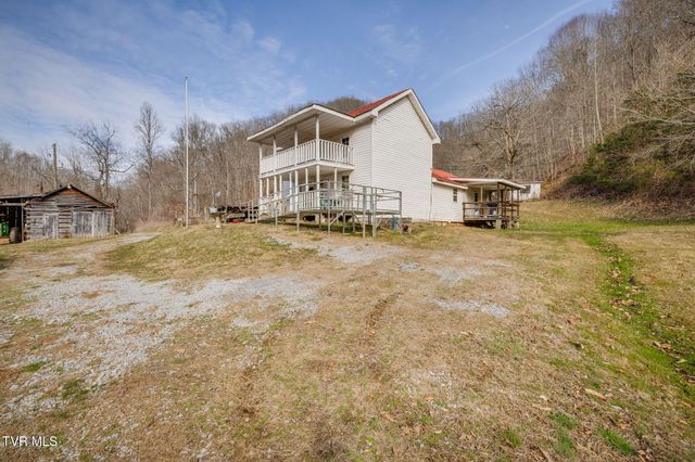 547 Wynding Way Drive, Fort Blackmore, VA 24250