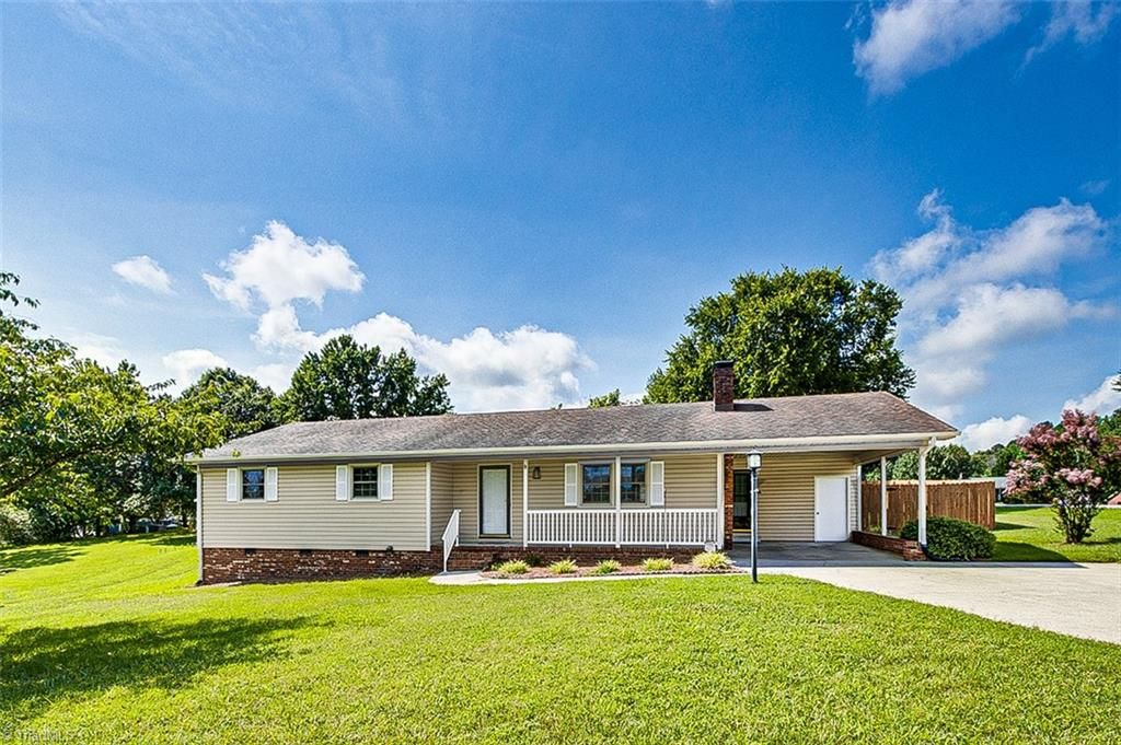 1018 Robert Lane, Archdale, NC 27263