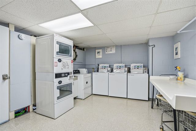 223 N Shore Drive 308, South Haven, MI 49090