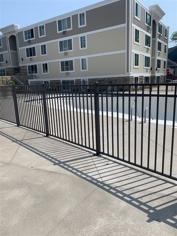 223 N Shore Drive 308, South Haven, MI 49090