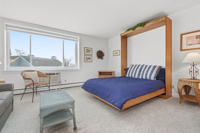 223 N Shore Drive 308, South Haven, MI 49090