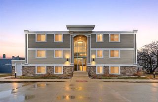 223 N Shore Drive 308, South Haven, MI 49090