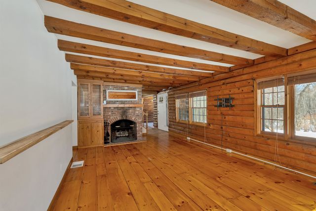 124 Hovey Road, Londonderry, NH 03053