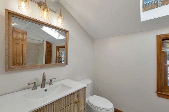 124 Hovey Road, Londonderry, NH 03053