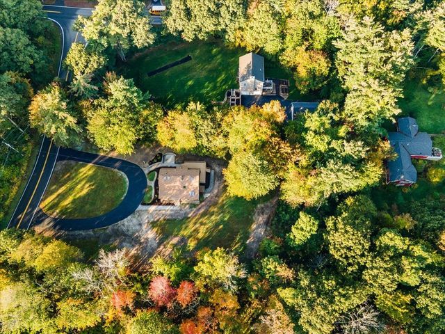 124 Hovey Road, Londonderry, NH 03053