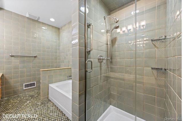 2 Doral Greens Drive E, Rye Brook, NY 10573