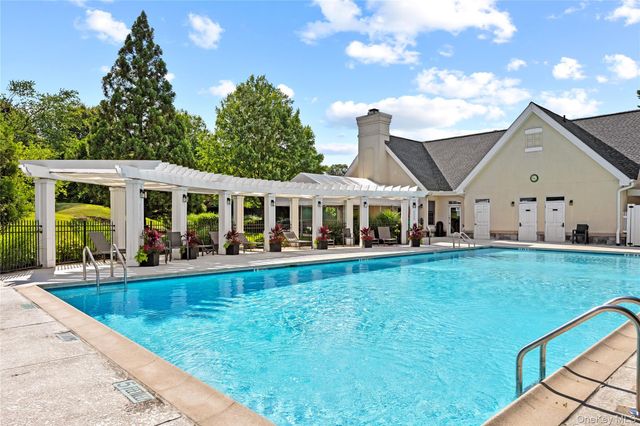 2 Doral Greens Drive E, Rye Brook, NY 10573