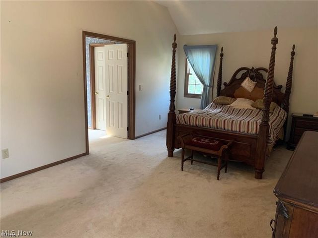 4386 Muirfield Way, Westlake, OH 44145