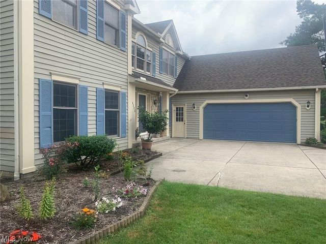 4386 Muirfield Way, Westlake, OH 44145