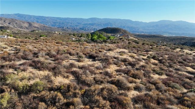 15 Goodlett, Aguanga, CA 92536