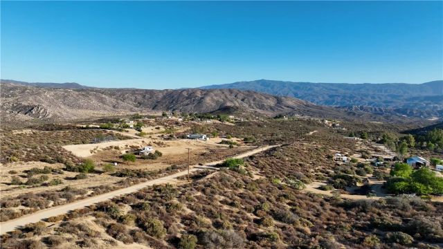15 Goodlett, Aguanga, CA 92536