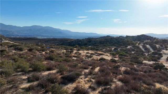 15 Goodlett, Aguanga, CA 92536