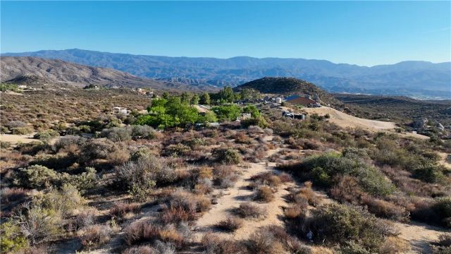 15 Goodlett, Aguanga, CA 92536