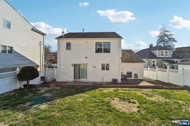 200 West Street, Englewood, NJ 07631