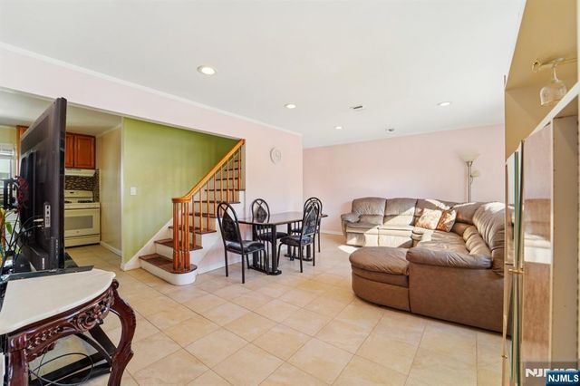 200 West Street, Englewood, NJ 07631