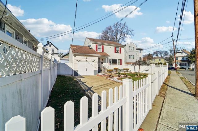 200 West Street, Englewood, NJ 07631