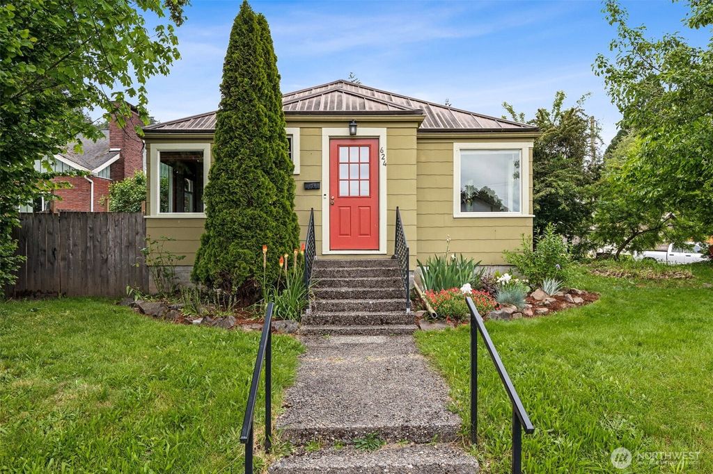 624 S Gold Street, Centralia, WA 98531