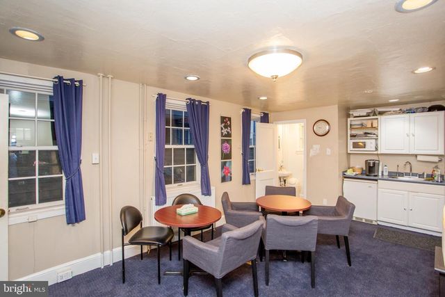 313 S 16TH ST, Philadelphia, PA 19102