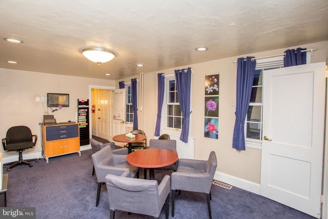 313 S 16TH ST, Philadelphia, PA 19102