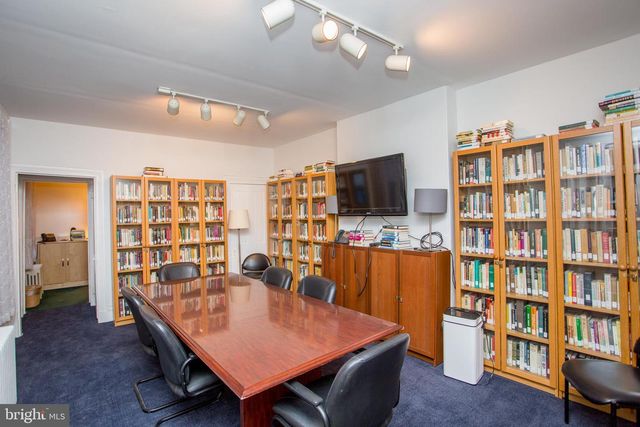 313 S 16TH ST, Philadelphia, PA 19102