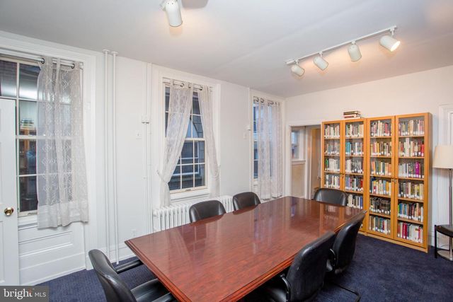 313 S 16TH ST, Philadelphia, PA 19102