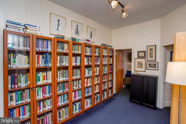 313 S 16TH ST, Philadelphia, PA 19102