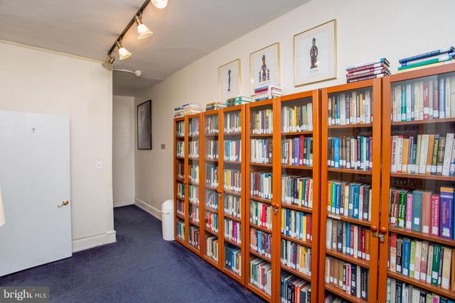 313 S 16TH ST, Philadelphia, PA 19102