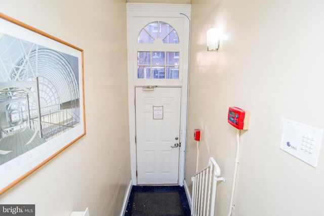 313 S 16TH ST, Philadelphia, PA 19102