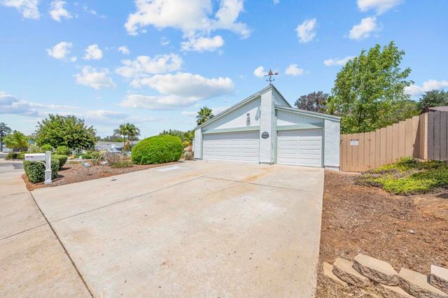 1062 Ponderosa Avenue, San Marcos, CA 92069