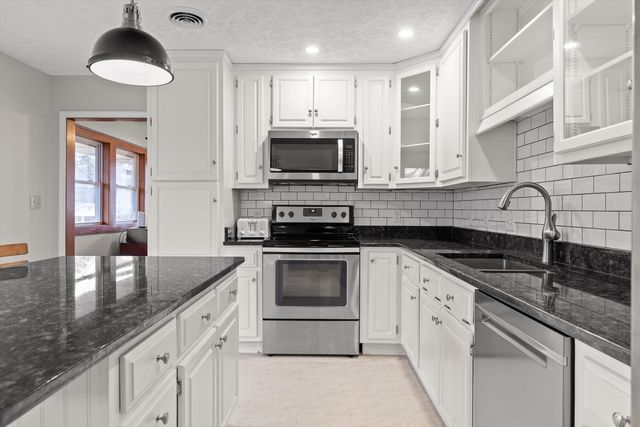 28 Lynn Road, Signal Mountain, TN 37377