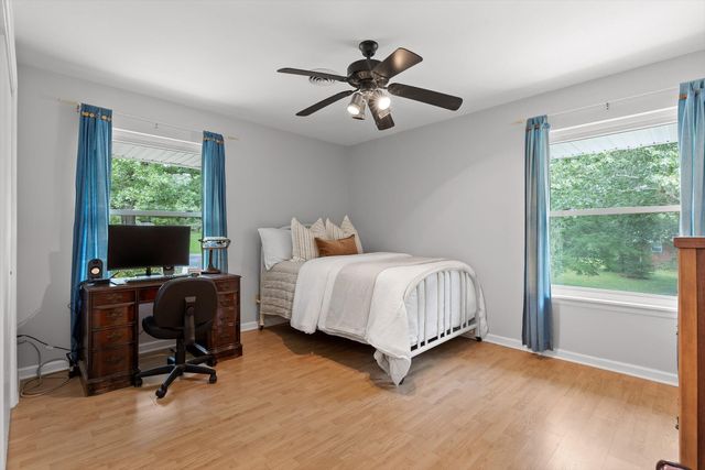 28 Lynn Road, Signal Mountain, TN 37377