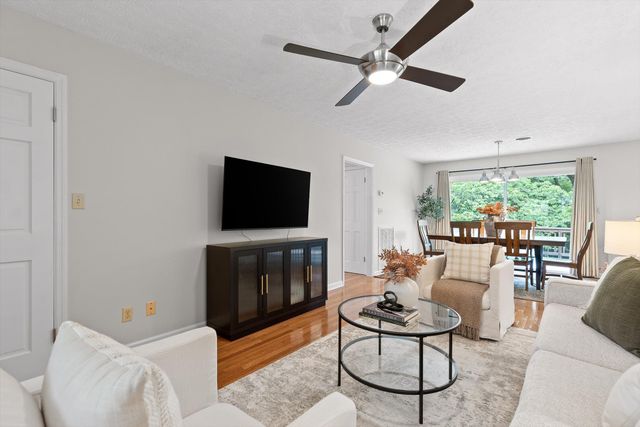 28 Lynn Road, Signal Mountain, TN 37377