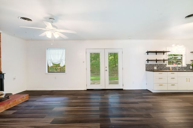 2250 Bella Vista Drive, Paris, TX 75460