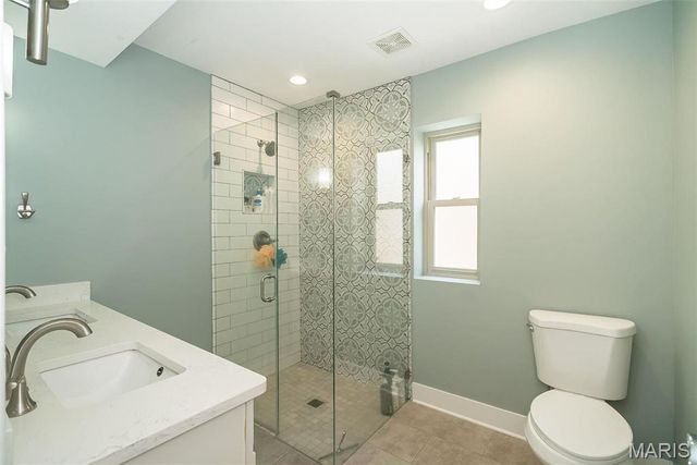 7537 Buckingham Drive, Clayton, MO 63105