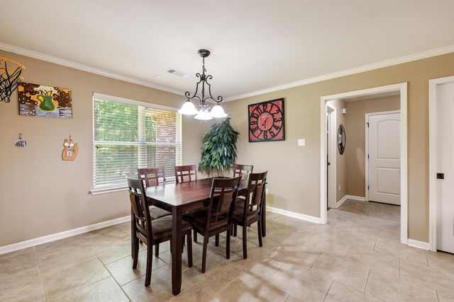 402 Demuth, Benton, AR 72019