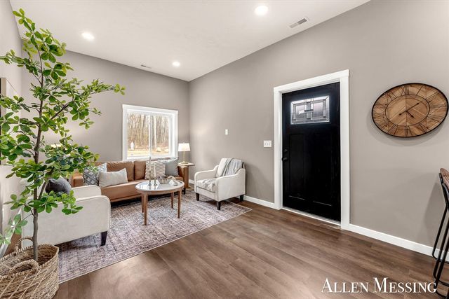 3708 Pine Lane, Saranac, MI 48881